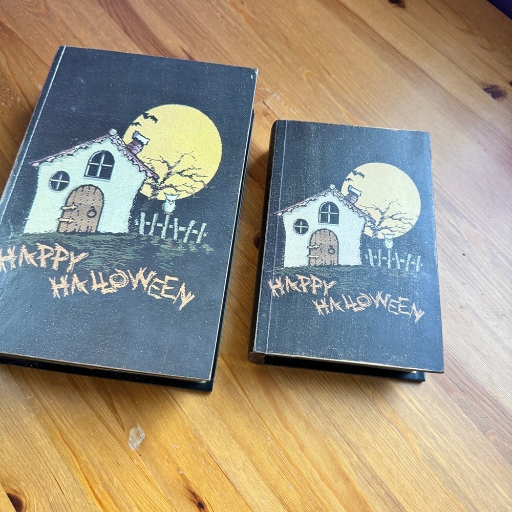 Halloween nesting book container decoration